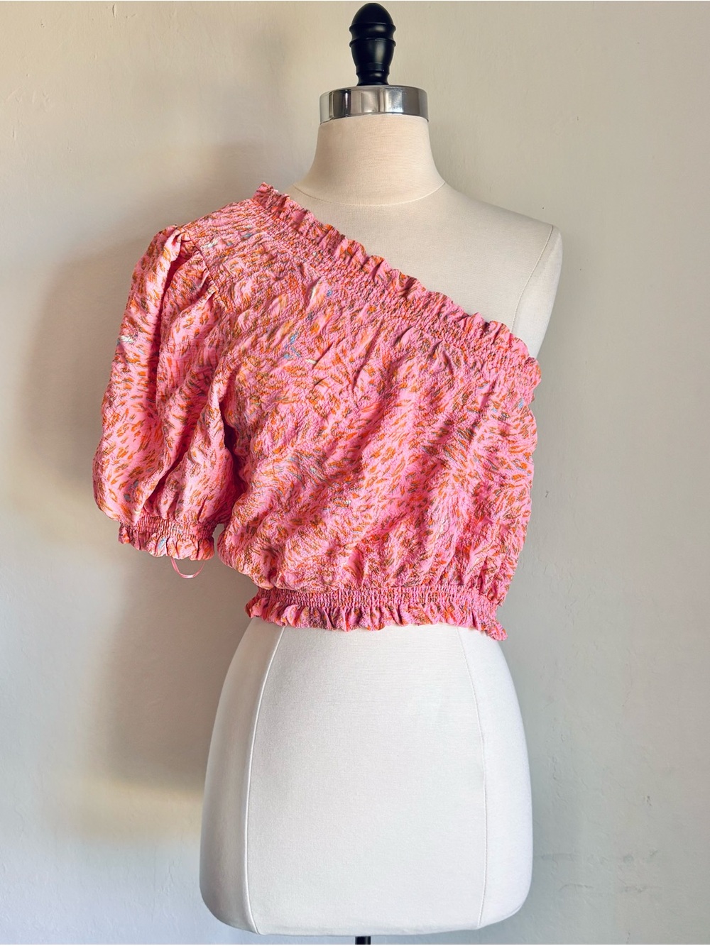 Vero Moda Pink One-Shoulder Smocked Crop Top